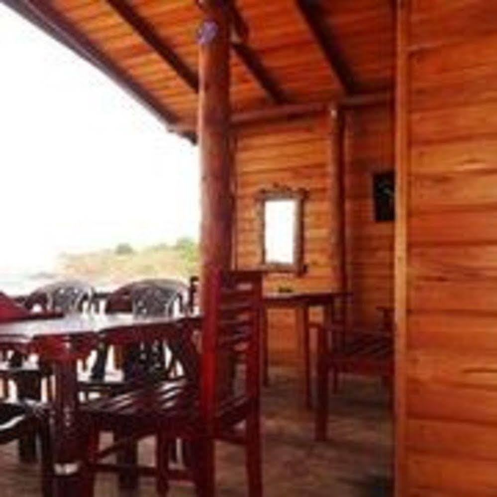 Dyke Rest Hotel Trincomalee Exterior foto